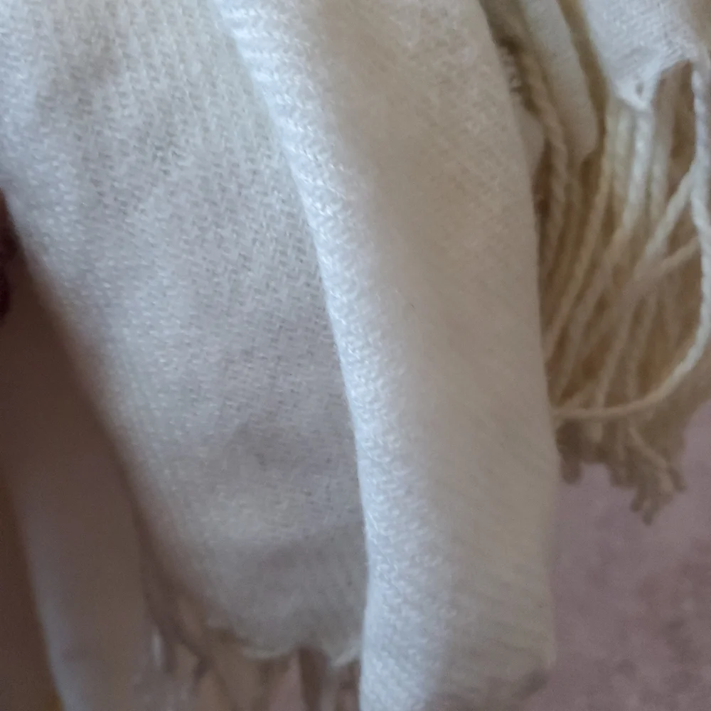 Elegant Soft Unbranded Cream Scarf with Fringe